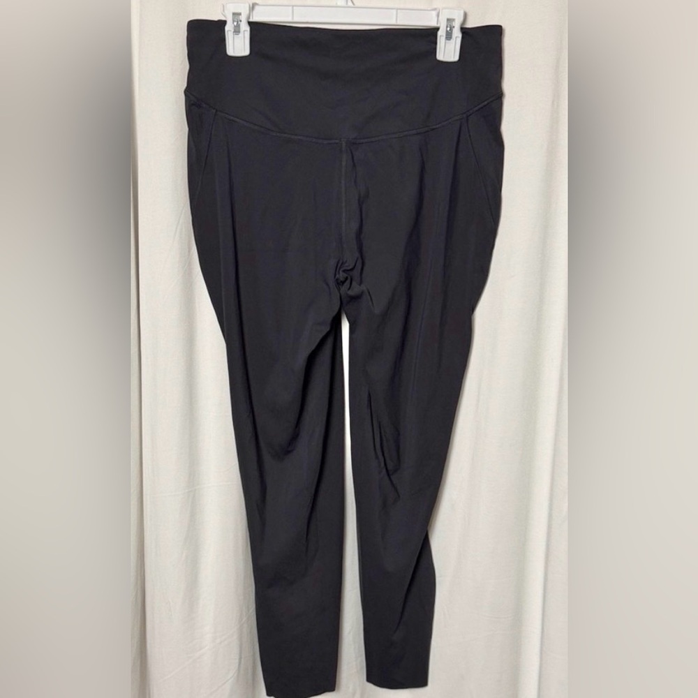 Lululemon Black Base Pace High-Rise Tight 25" Size 12 - Picture 6 of 12